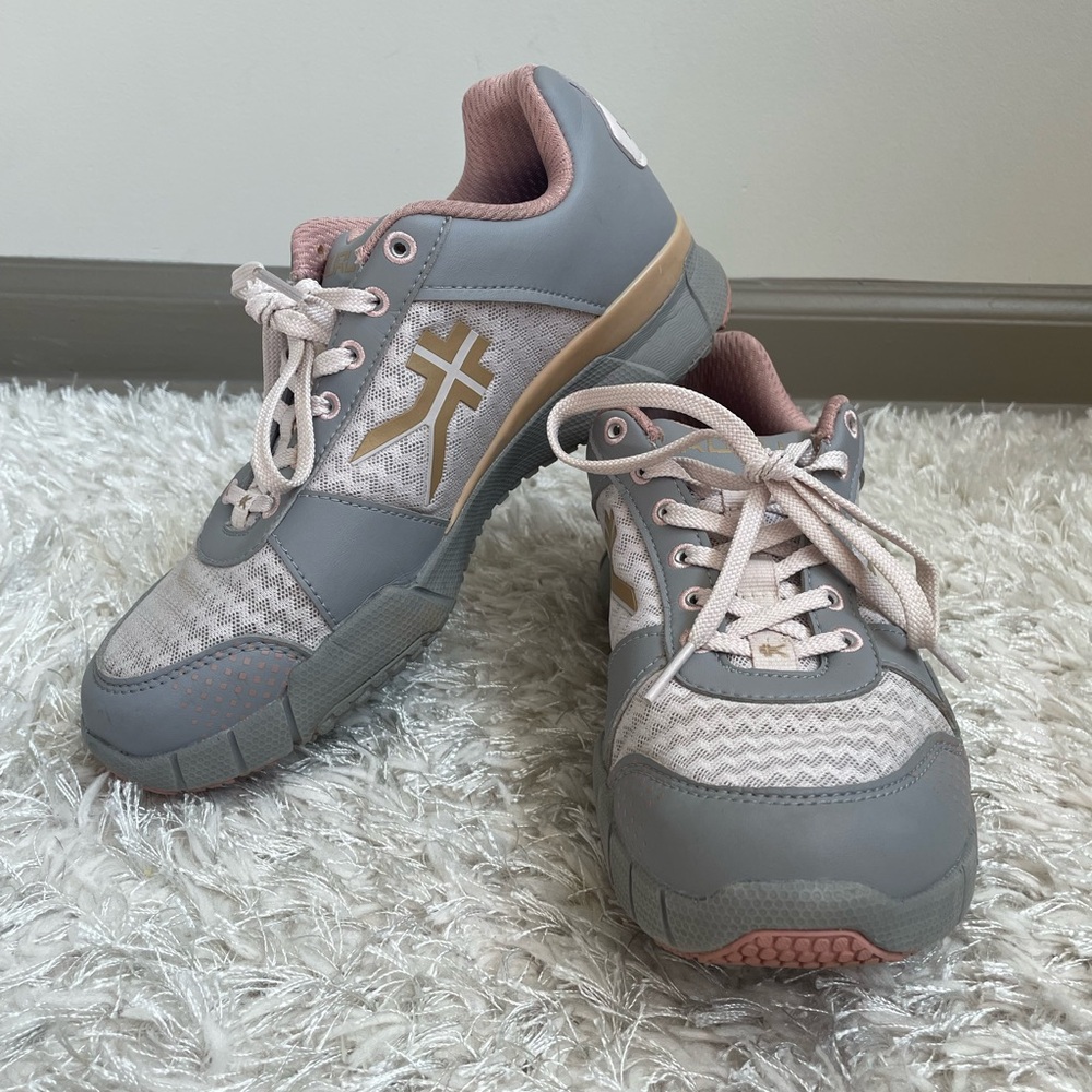 KURU Quantum Gray Pink Sneakers